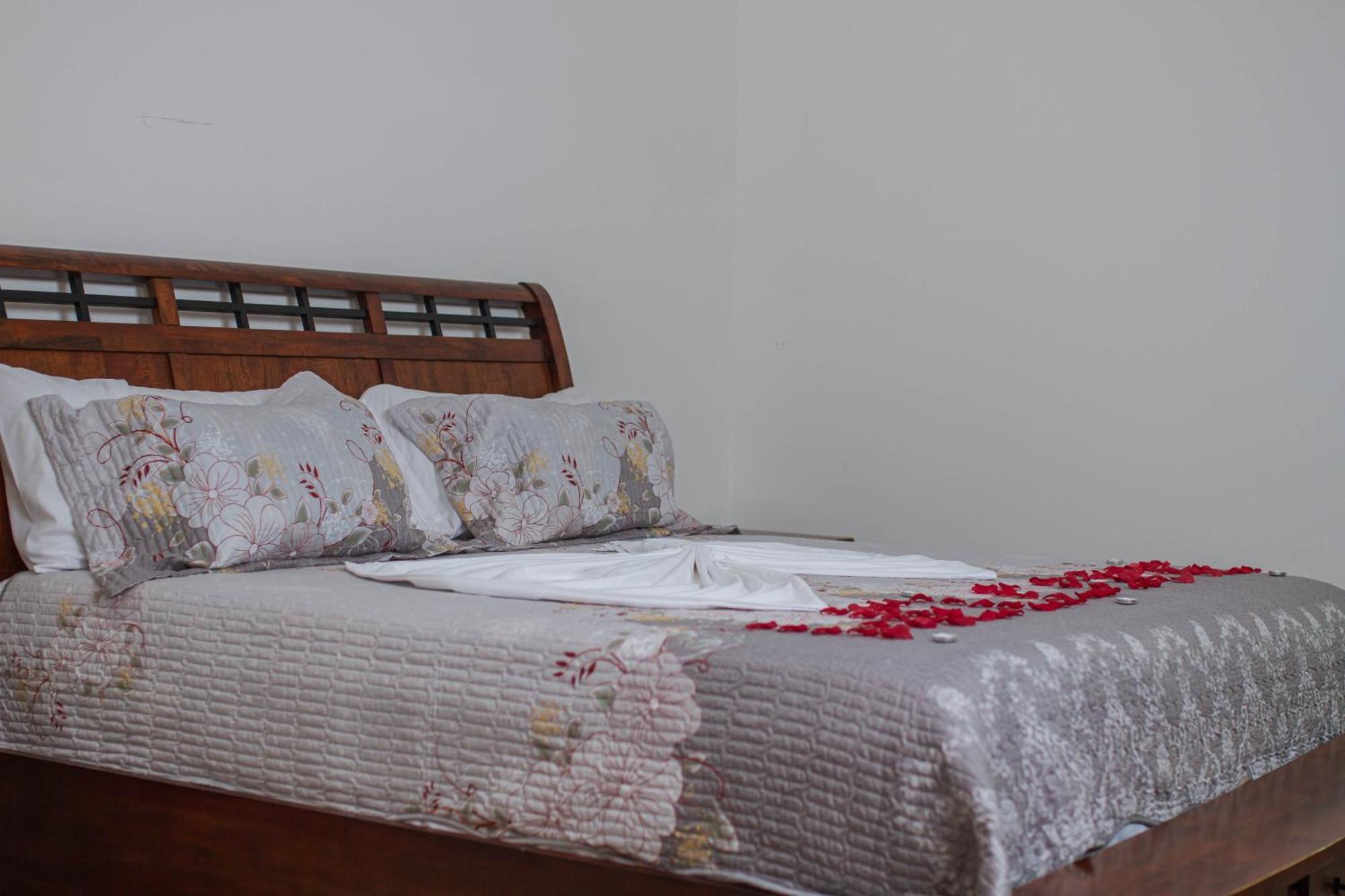 Cidade Paradise Guesthouse Cidade Velha Exterior photo